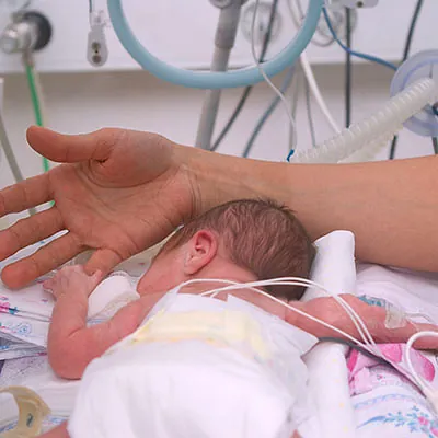 Baby im Krankenhaus